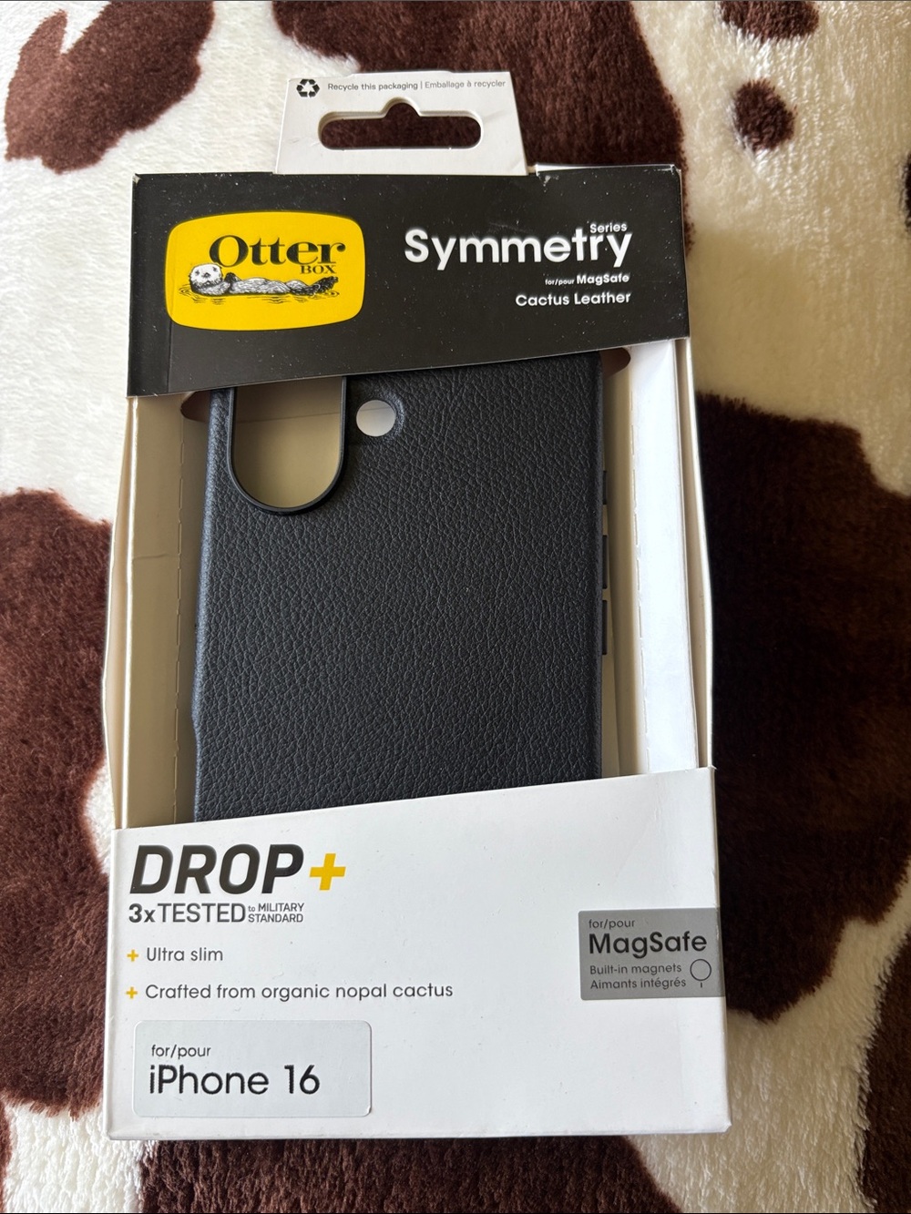 OtterBox Symmetry Series Cactus Leather MagSafe IPhone 16 Case - Black
